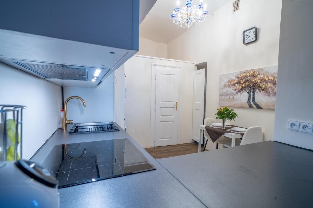 Exclusive Apartment With A View Of Prague Castle And Vltava River Bagian luar foto
